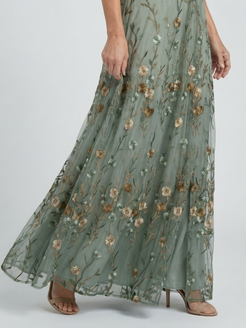Selora | Tummy-Concealing Floral Halter Dress