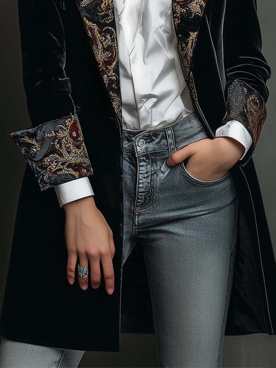 Léontine | Black Baroque Print Fitted Blazer